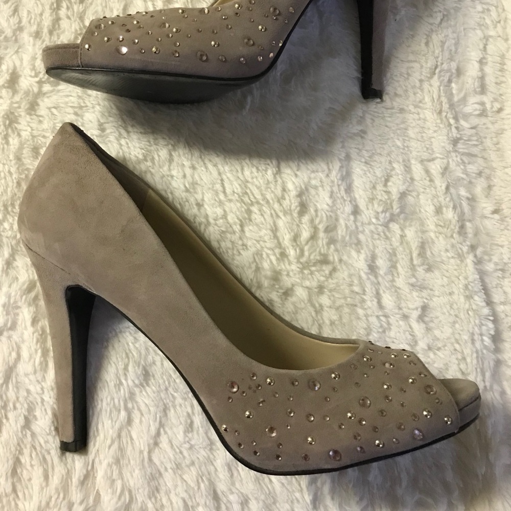 Swade peep toe